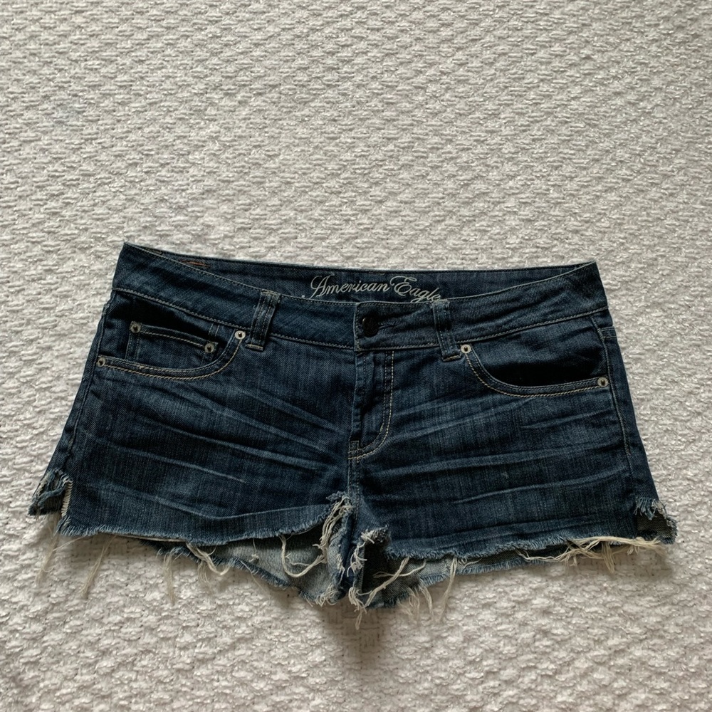 American Eagle Favorite Boyfriend Denim Shorts Size 12 Like New
